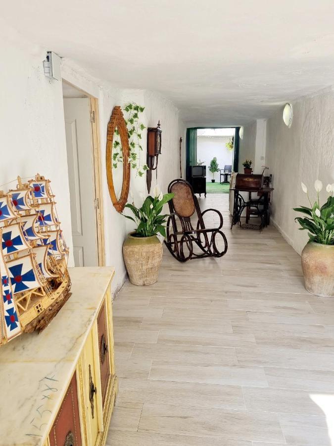 Apartamentos La Cueva ปาเตร์นา ภายนอก รูปภาพ